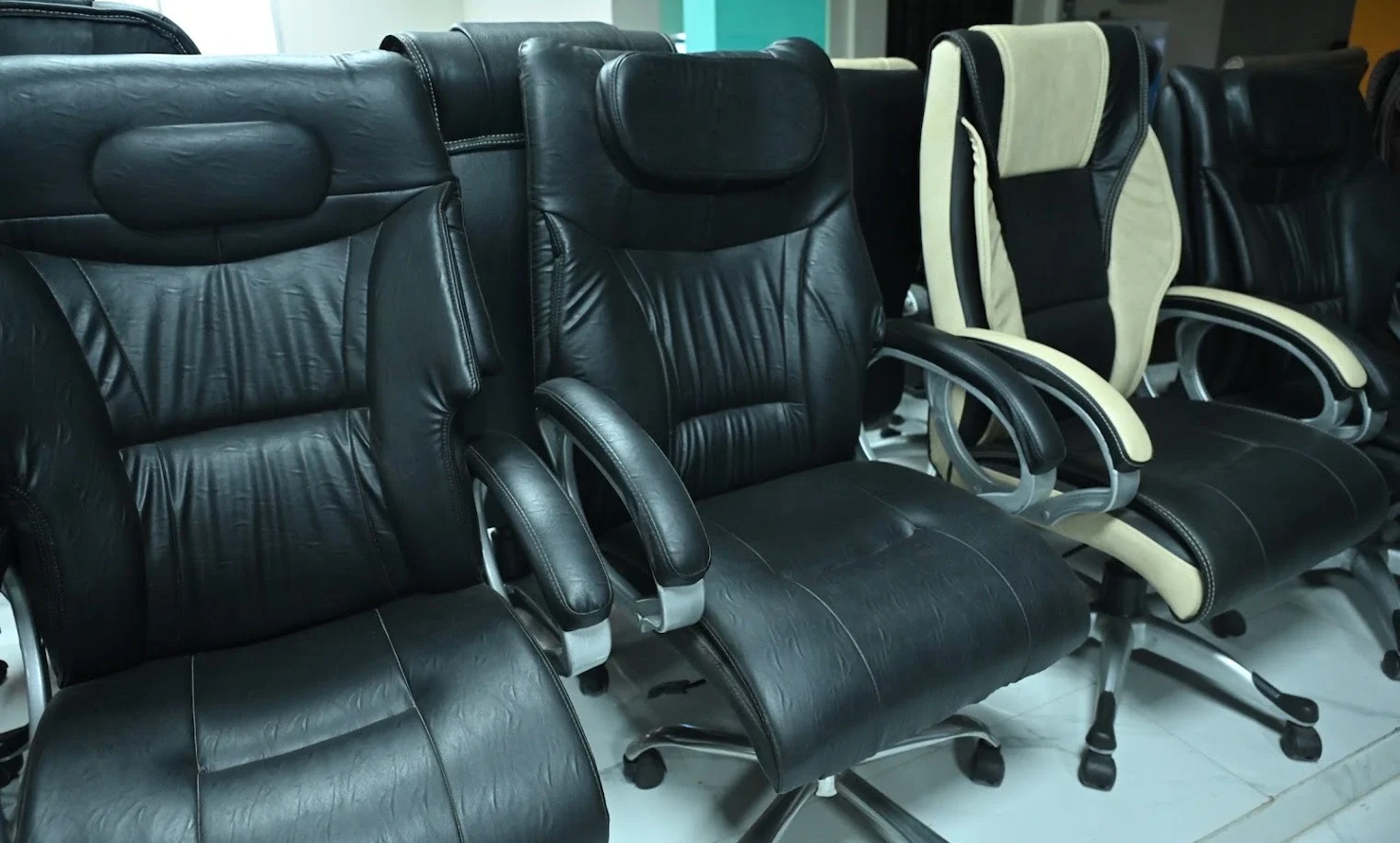 Low-Back Office Chairs Kolkata - Relax Seating System